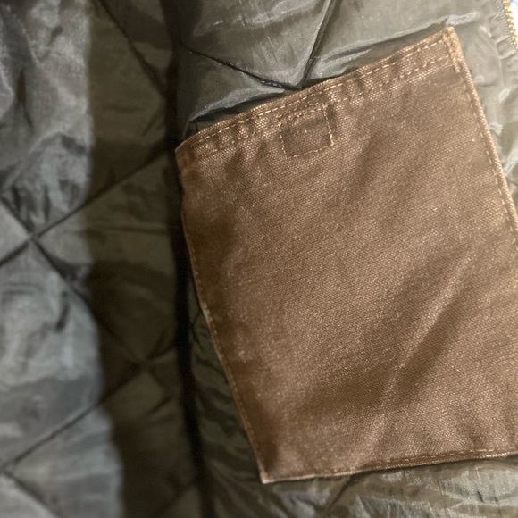 *SOLD*Carhartt Work Vest(SOLD)
NOT FOR SALE/ALL OFFERS WILL B DECLINED! - Picture 5 of 8